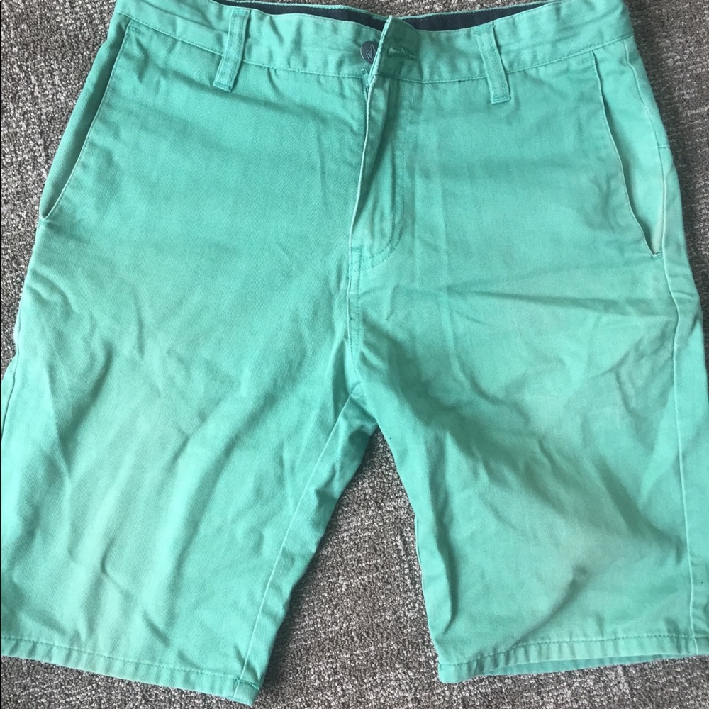 Volcom shorts